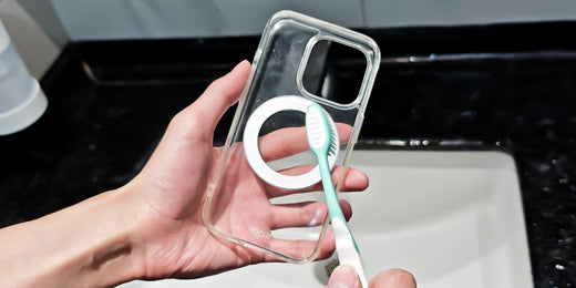 How to Clean a Clear Phone Case: Easy Steps for a Spotless Look